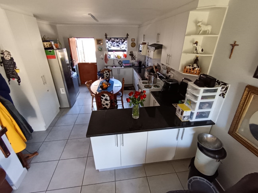 3 Bedroom Property for Sale in Heiderand Western Cape
